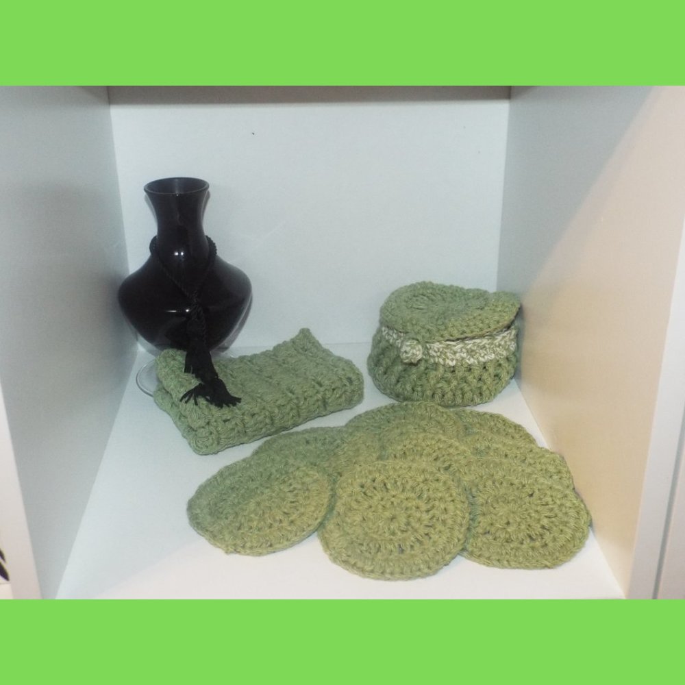 10 pc Handmade Clamshell Spa Set